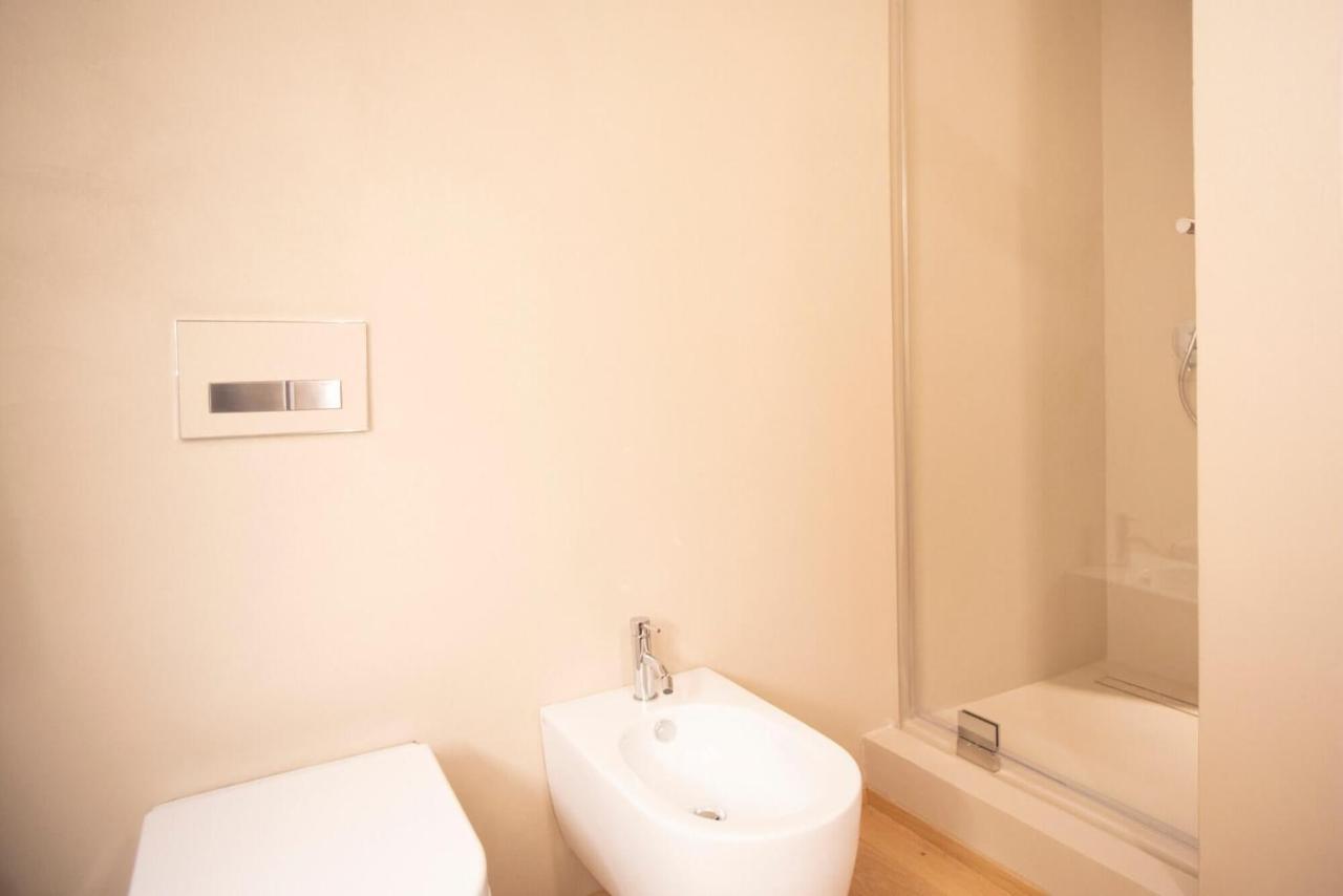 Time To Be - Luxury Apartments Centro Storico 佩斯基耶拉德加达 外观 照片